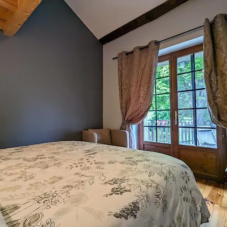 Elegante Ferme Avec Piscine, Tennis Et Confortables Au Coeur D'un Domaine Equestre Verdoyant - Fr-1-582-414
