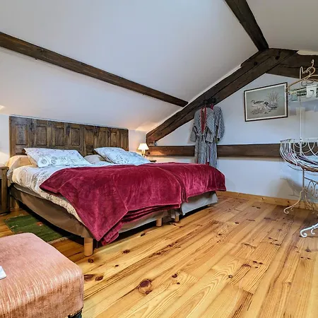 Bed & Breakfast Elegante Ferme Avec Piscine, Tennis Et Confortables Au Coeur D'un Domaine Equestre Verdoyant - Fr-1-582-414 *