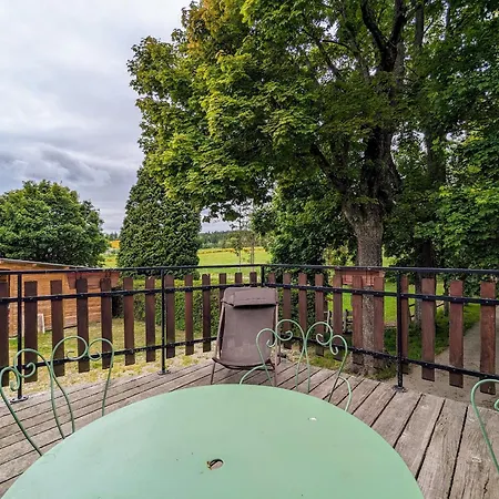 Elegante Ferme Avec Piscine, Tennis Et Confortables Au Coeur D'un Domaine Equestre Verdoyant - Fr-1-582-414 * Saint-Romain-Lachalm