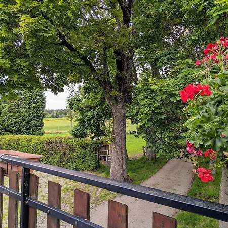 Elegante Ferme Avec Piscine, Tennis Et Confortables Au Coeur D'un Domaine Equestre Verdoyant - Fr-1-582-414 Bed & Breakfast Saint-Romain-Lachalm